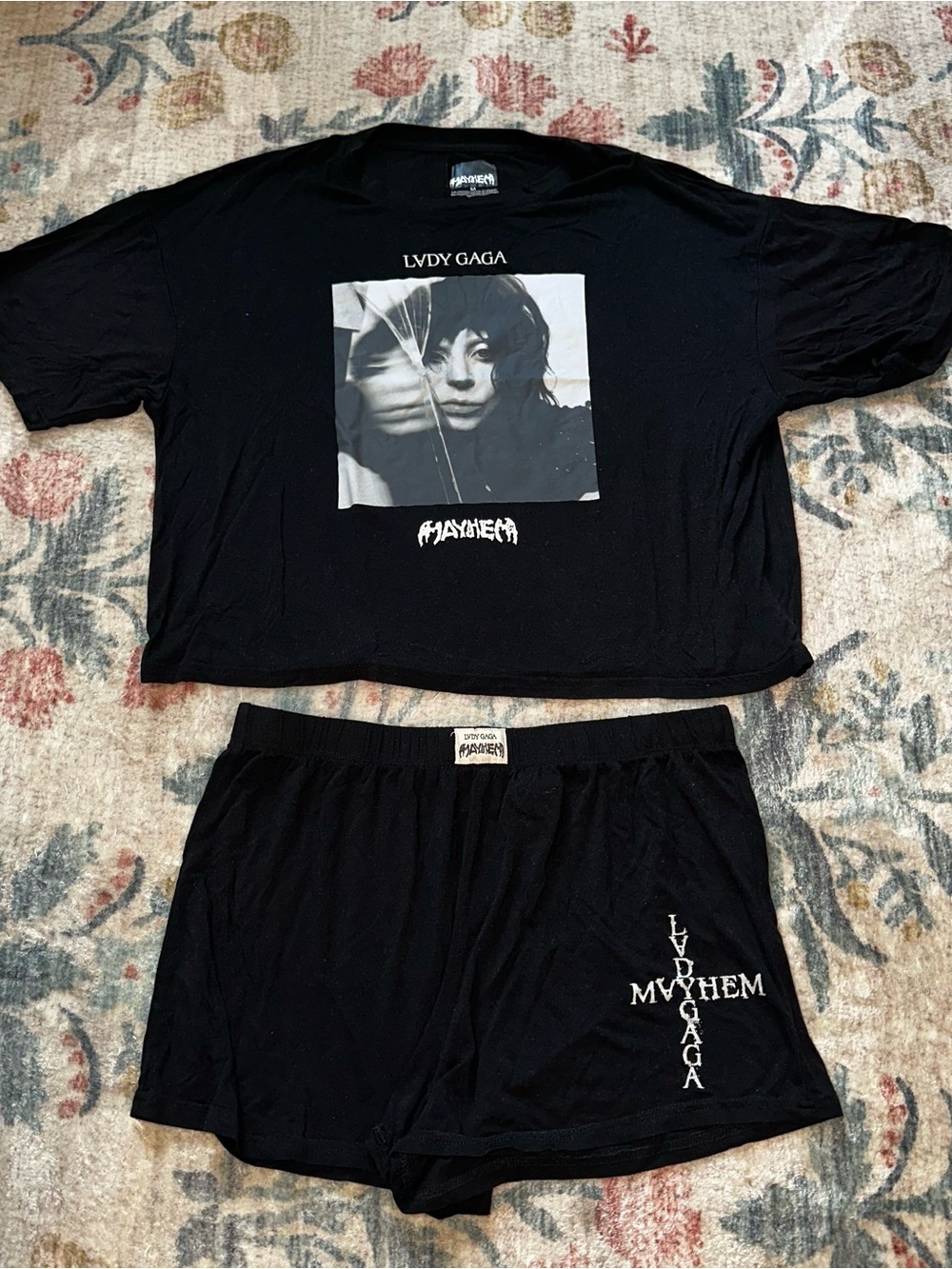 Lady Gaga Mayhem Women’s Size M Pajama Set Walmart Exclusive - Picture 6 of 6